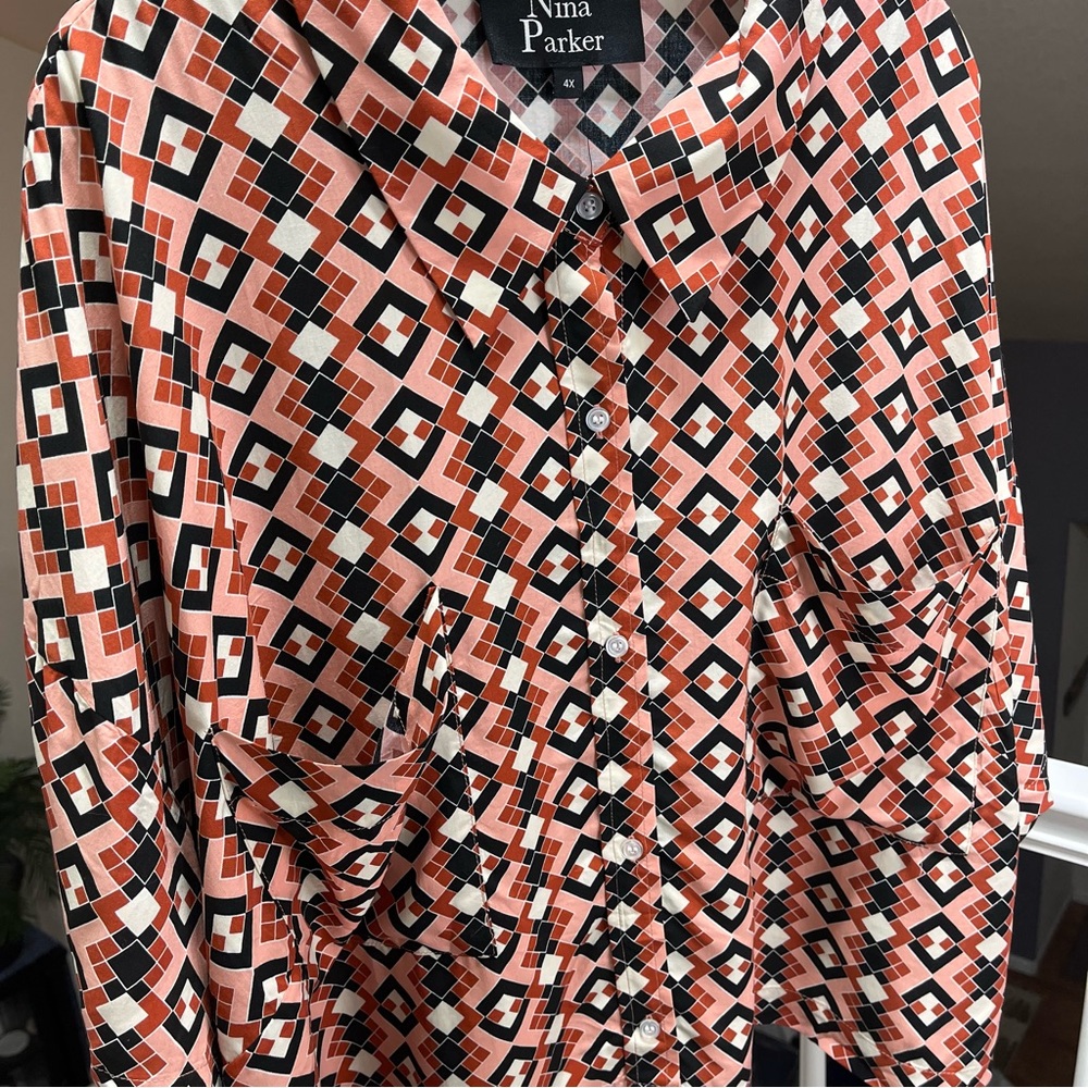 🔥Nina Parker🔥 NWT Trendy Plus Size Button-Front Cropped Top Size 4X - Picture 5 of 13